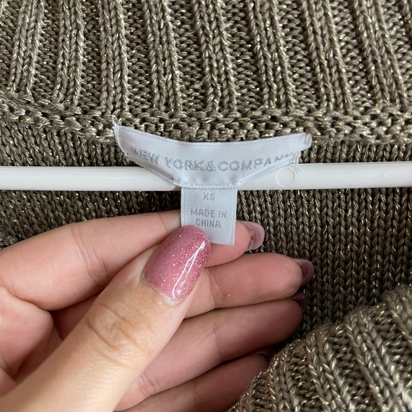 Only worn a few times. Like new - Picture 2 of 2